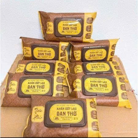 Khăn Ướt Bao Sái Lau Bàn Thờ Bách Phúc – Hộp 24 Gói Hương Trầm / Quế