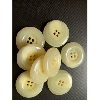 Nút vest size lớn 30mm đến 48mm, 2 lỗ, 4 lỗ, nhiều màu. Set 5 nút.