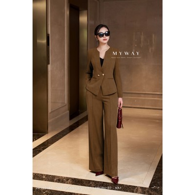 Set Bộ Áo Vest Quần Suông Nữ MY WAY Công Sở Cổ V Chiết Eo Tôn Dáng 2MVB0987 - NA0 2MQB0187 - NA1