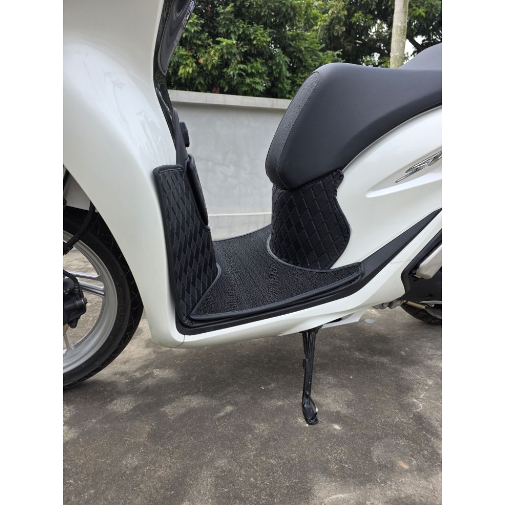 Bộ lót sàn và thảm để chân Sh 125i & 160i sản xuất  2026