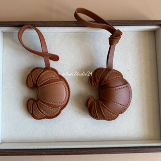 [SC91] Charm Đeo Túi Xách Bánh Mì Croissant LẺ  DA PU Dễ thương, Móc Treo Túi Xách  Bánh Mì Croissant LẺ Dễ Thương