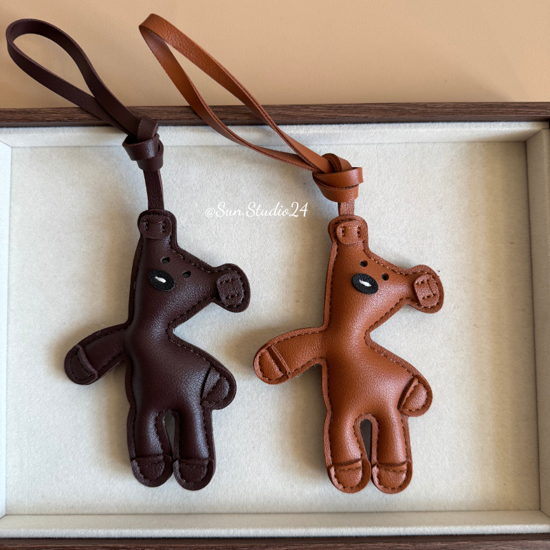 [SC92] Charm Đeo Túi Xách Gấu Teddy Nghẹo Đầu LẺ  DA PU Dễ thương, Móc Treo Túi XáchGấu Teddy Nghẹo Đầu LẺ Dễ Thương