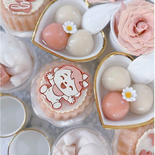 khuôn nhựa 3d khuôn nhấn fondant  nhấn gum nhấn đậu tạo hình thôi nôi nhiều mãu đẹp bìn sữa dép thỏ cầu vồng rùa em bé