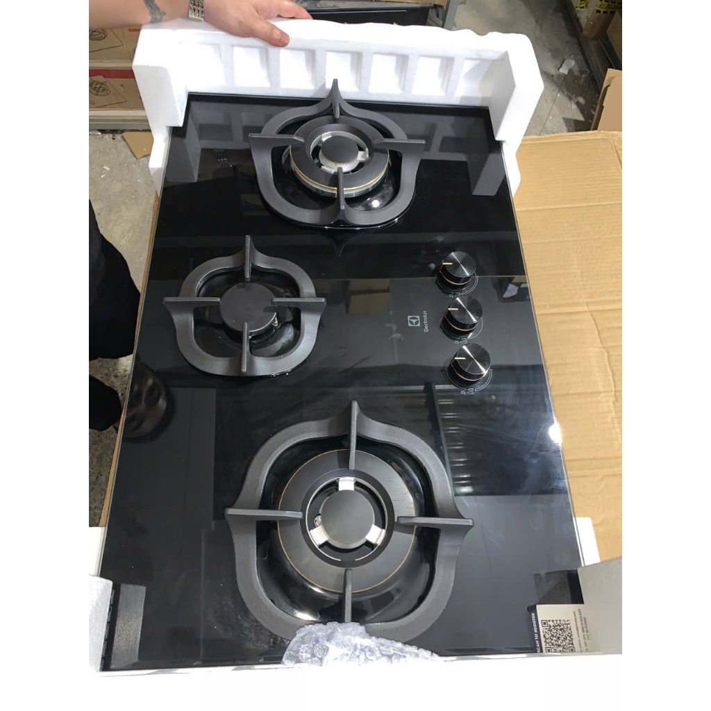 Bếp gas âm Electrolux EHG8321BC MỚI 100%( TẶNG KÈM VAN GAS ELECTROLUX + Dây dẫn Gas ) BẢO HÀNH 2 NĂM