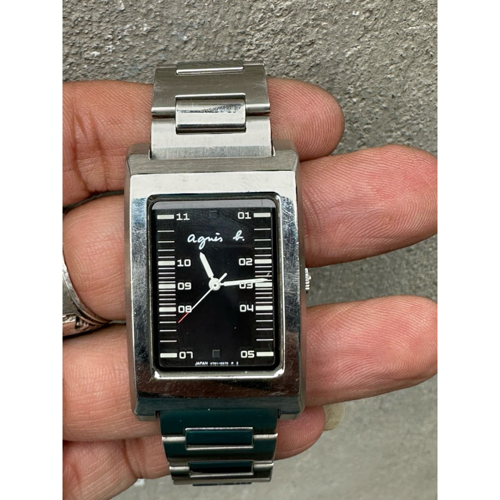 đồng hồ si nhật thương hiệu agnes b  máy pin dáng tank của nhật size 28mm dành cho nam