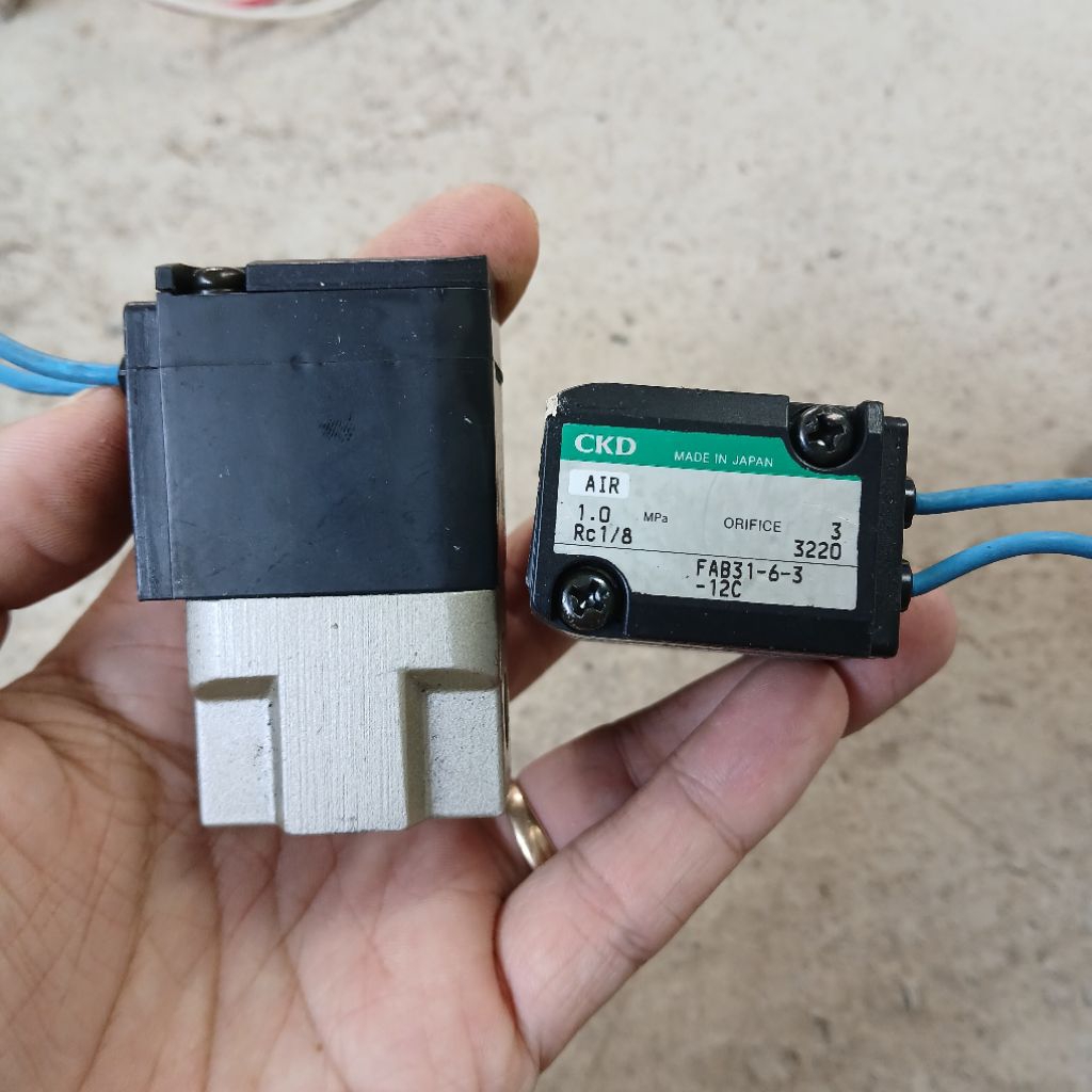 van khí nén chất lỏng điện DC 12V 24V tháo máy ckd takasago japan air valve