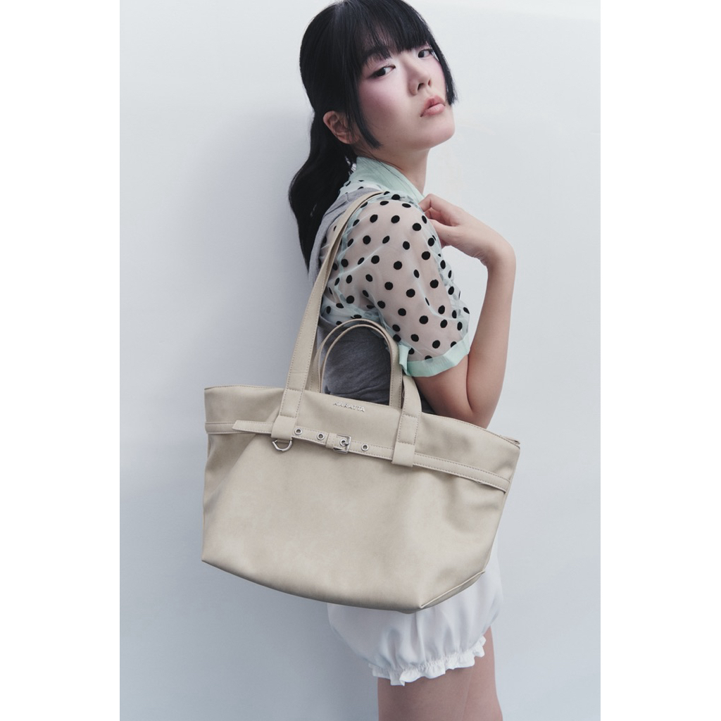 Belt Tote M | Karatta túi thiết kế cao cấp | BigBuy360 - bigbuy360.vn