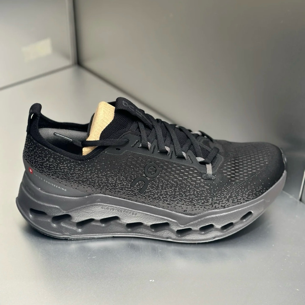 Giày Chạy Bộ On Running On Cloudsurfer Max Black – Đệm Êm – Thoáng Chân