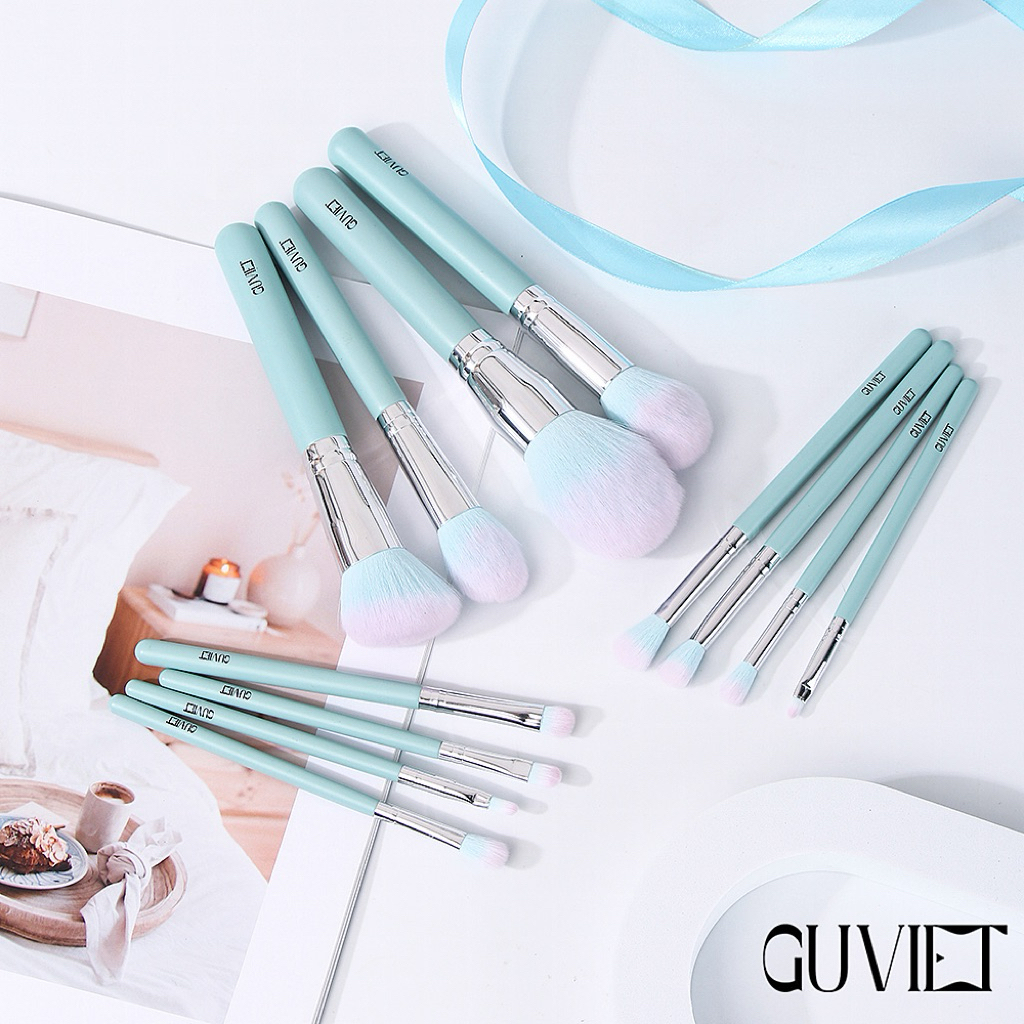 Bộ Cọ Trang Điểm Cá Nhân GUVIET gồm 12 cây cọ màu xanh ngọc kèm theo túi đựng hoặc ống cắm cọ | BigBuy360 - bigbuy360.vn