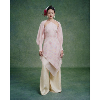  Yếm Sa kèm áo khoác nhẹ nhàng INTO.EIGHT thiết kế 