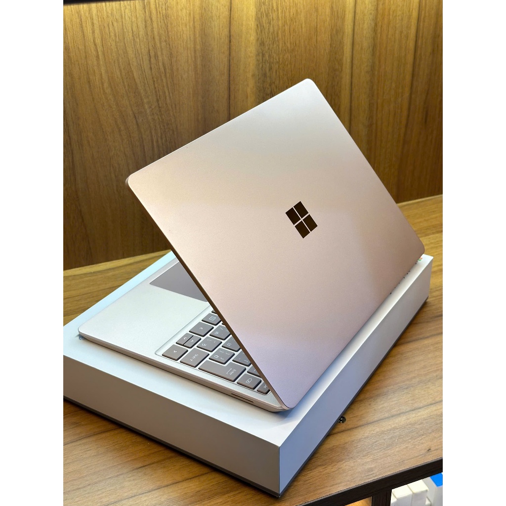 Microsoft Surface Laptop Go 1 Cảm Ứng | i5-1035G1 | Ram 8GB | SSD 256GB | Màn 12.4” | Siêu Nhẹ 1.1kg | Ngoại Hình 93–97%