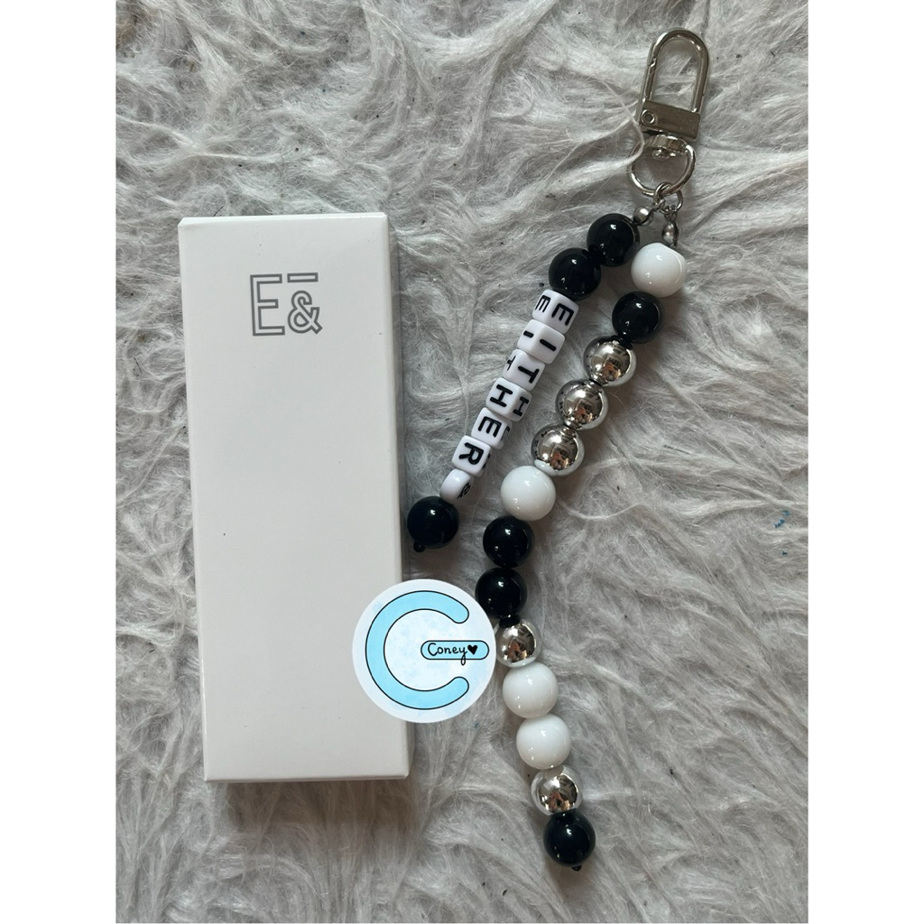 (GISELLE PICK) MÓC KHOÁ EITHER& (LOGO KEYRING) CÓ SẴN CHÍNH HÃNG