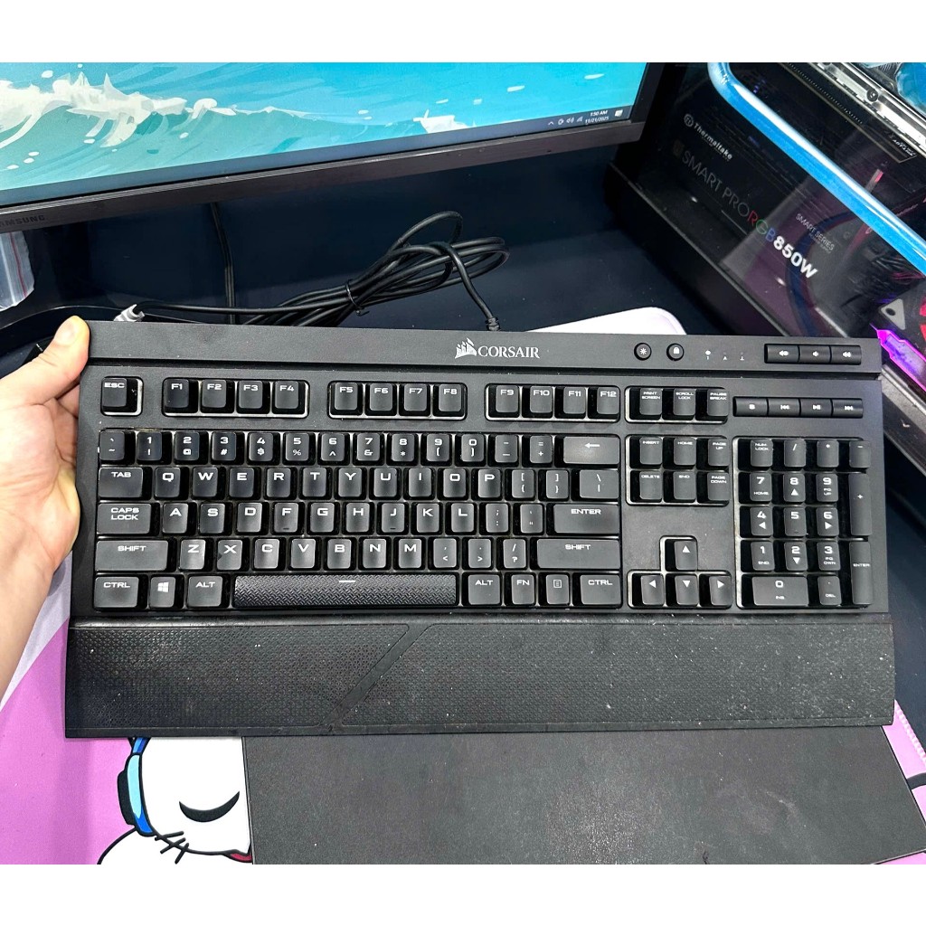 Bàn phím Corsair K68 Red Switch LED RGB , giá rẻ nhất thị trường