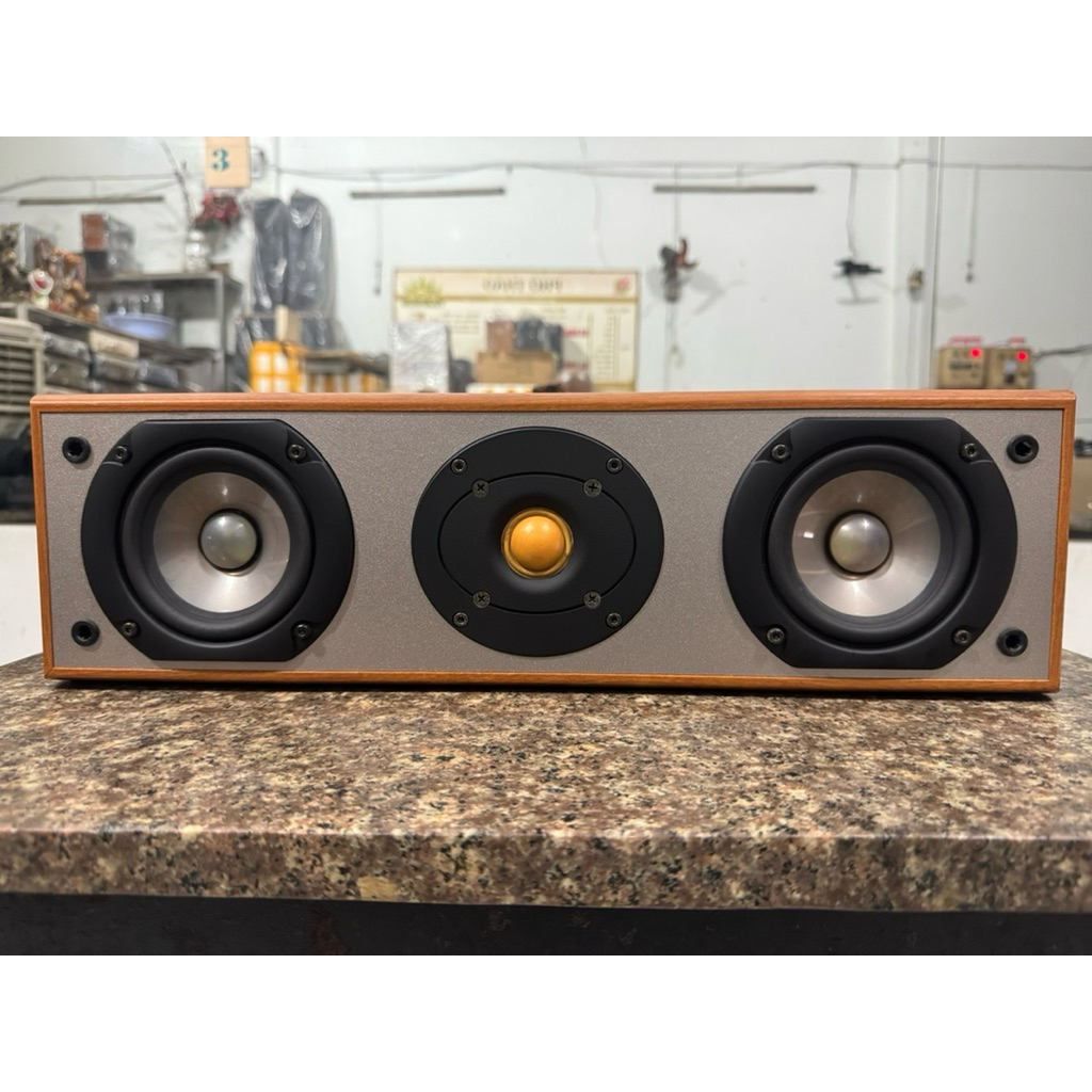 Loa Center Yamaha NS-C120 công xuất 200w zin đẹp âm thanh rất hay.