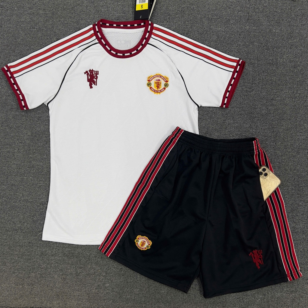 Quần Áo Bóng Đá Thời Trang CLB Manchester United Trắng 2026, Quần Có Túi - Vải Gai Thái Cao Cấp