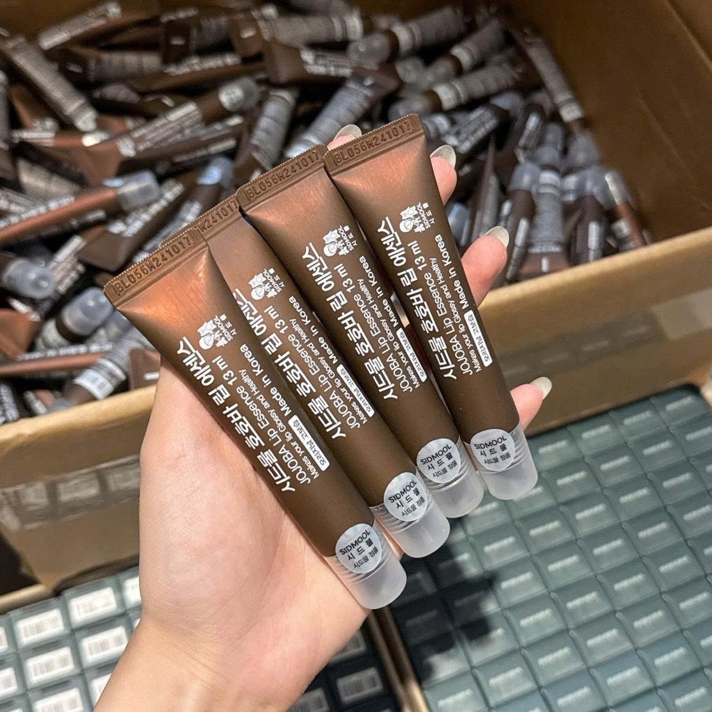 Son Dưỡng Môi Jojoba Lip Essence 13ml