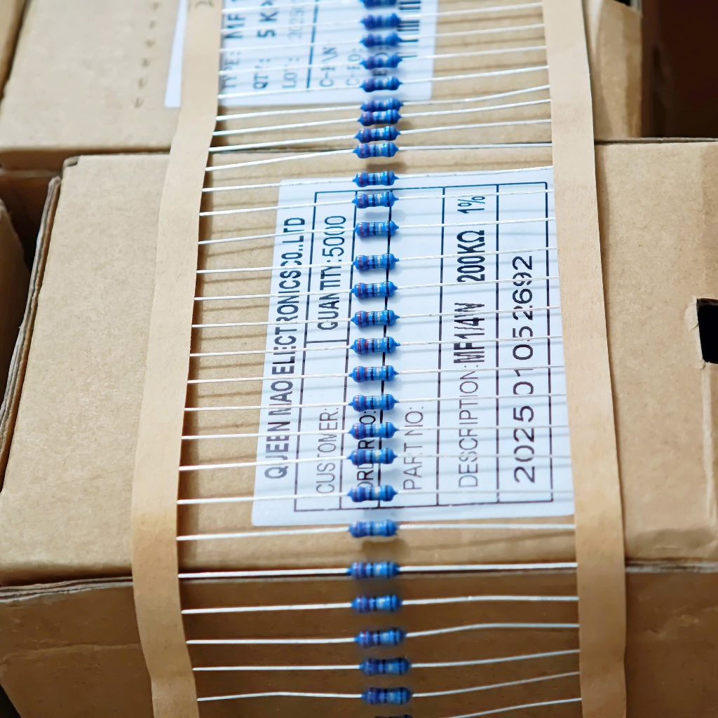 Điện trở MF 1/4w 5K6 5.6K chân đồng sai số 1%