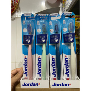 Bàn Chải Đánh Răng Lông Siêu Mềm Jordan Clean Between