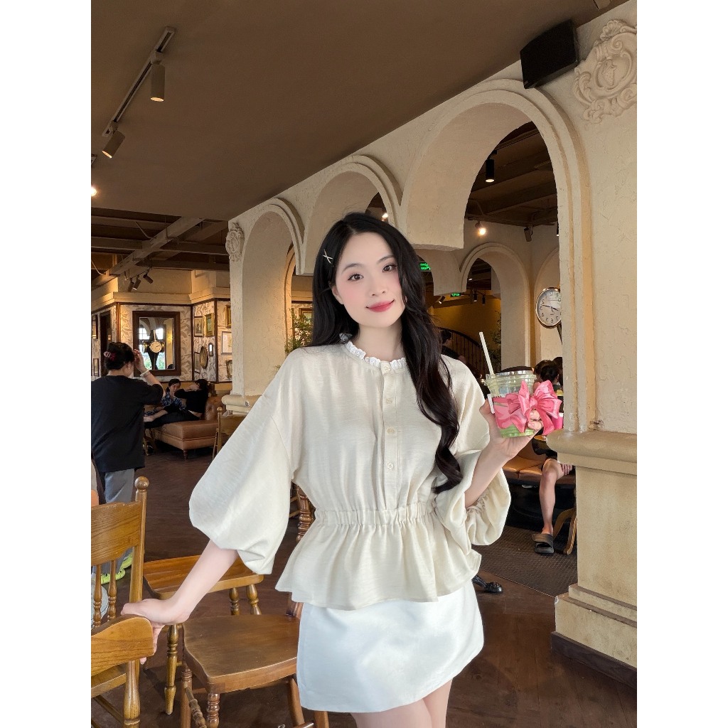 Áo sơ mi nữ tay lồng đèn cổ ren dáng eo thun xinh xắn trẻ trung LAMO - B1493 | BigBuy360 - bigbuy360.vn