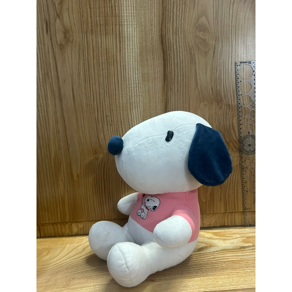Gấu bông Snoopy áo hồng dễ thương