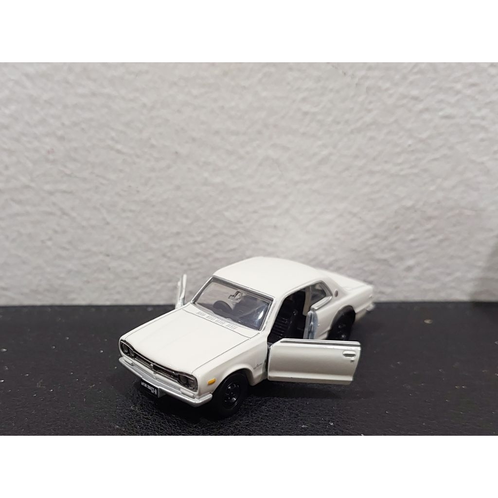 Xe mô hình Tomica Premium 34 Nissan Skyline GT-R  - Made in Vietnam