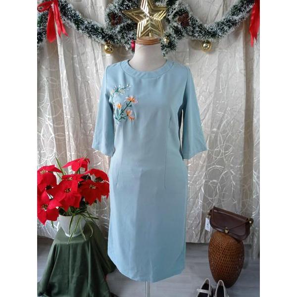 GUCO thanh lý - Đầm thêu hoa tay lở bymo - SIZE M