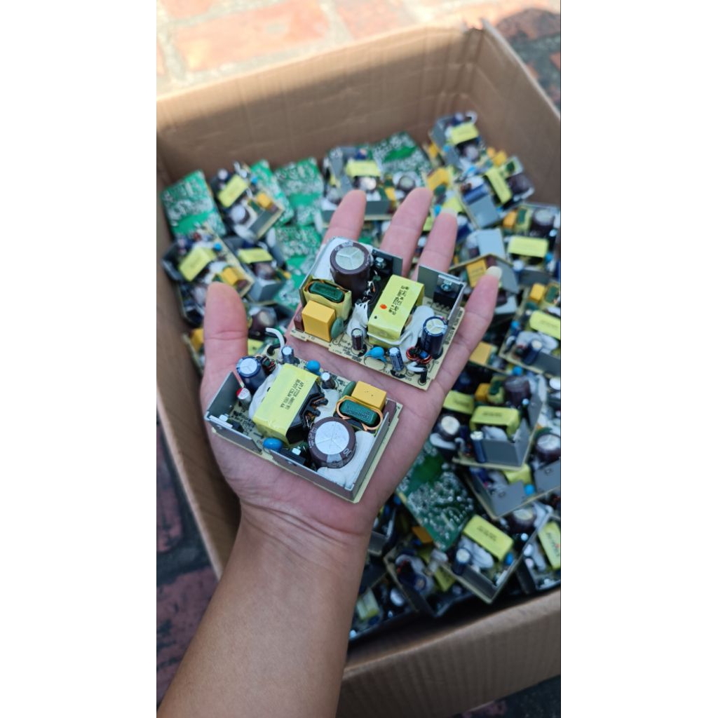 bo nguồn 12v5A không vỏ tháo adapter xịn