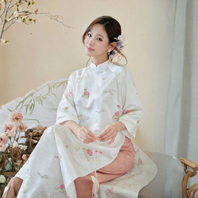 TUBYCATU Áo Dài Liên Tâm Trắng Thêu Hoa Chất Gấm Cao Cấp (KHÔNG KÈM QUẦN)