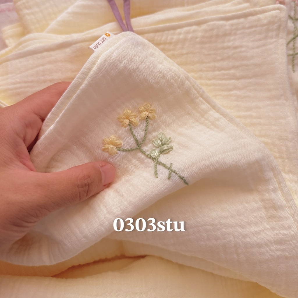 | 0303 studio | khăn tắm muslin thêu tay - 70cm