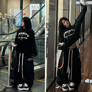  Sét bộ nỉ bông dày màu đen cổ tròn phối quần dài ống xuông in chữ Serenity form rộng unisex 