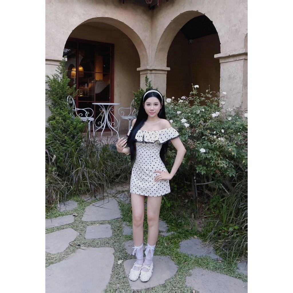 Váy Body Trễ Vai Viền Ren Dáng Ngắn Tôn Dáng Hoạ Tiết Chấm Bi Hot Kieupham.shop | BigBuy360 - bigbuy360.vn