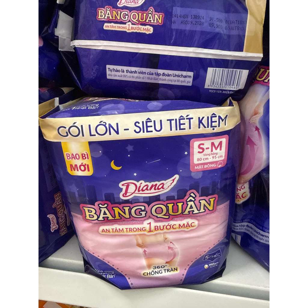 Băng vệ sinh quần dianna