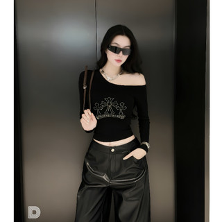 Set đồ nữ tiểu thư sang chảnh áo kiểu trễ vai dài tay đính kimsa phối quần da suông dài ống rộng thiết kế cá tính LONA