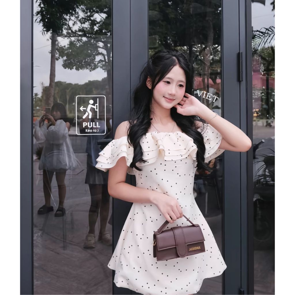 (Có Bigsize) Váy Trễ Vai Tầng Bèo “Chấm Bi” Dáng A Ngắn Xoè Nhẹ Vibe Tiểu Thư by Kieupham.shop | BigBuy360 - bigbuy360.vn
