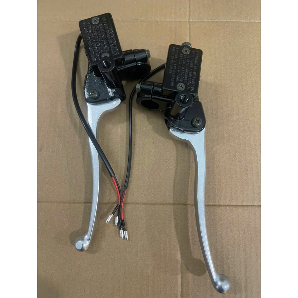 Tay củ dầu trên xe điện Vespa Dibao chính hãng