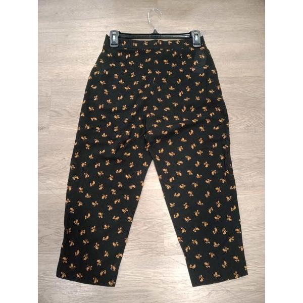 ELISE thanh lý - Quần lửng bymo - SIZE S