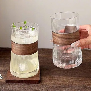 Ly thủy tinh ly pha che caffe có kèm đai gỗ chống nóng..dung tich 200ml-280ml ( MÃ J8512G )