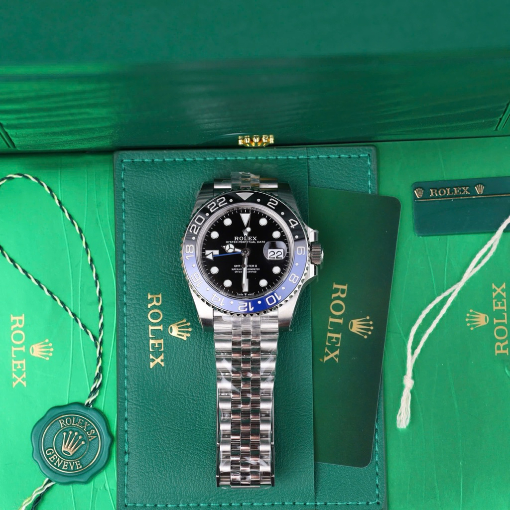 RL GMT BATMAN VS BEST VERSION  Size 40MM, kính Sapphire nguyên khối  Máy Caliber 3285   Vỏ thép 904L