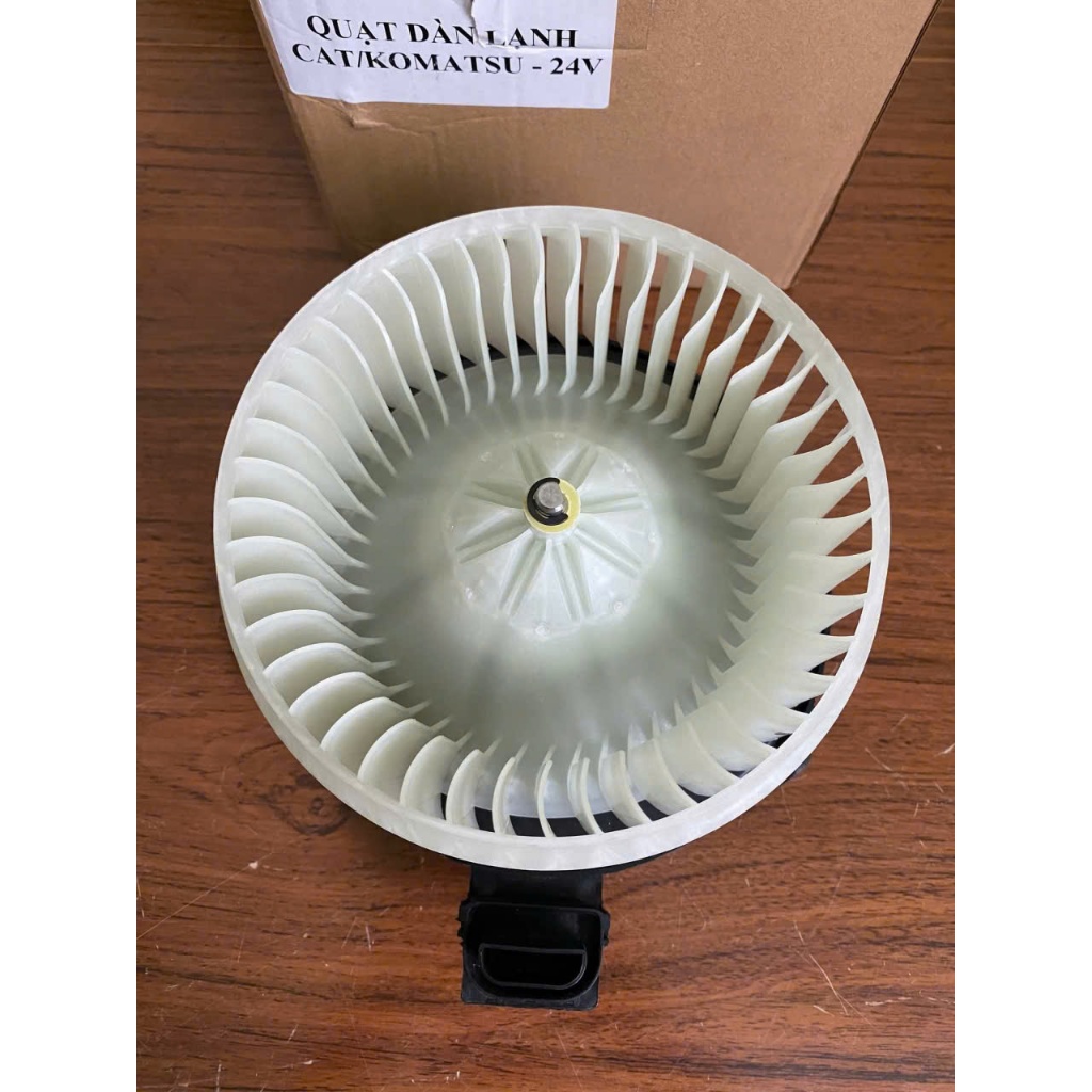 QUẠT DÀN LẠNH MÁY XÚC ĐÀO KOMATSU PC200-8 PC300 PC200 CATERPILLAR 320 ( 24v)
