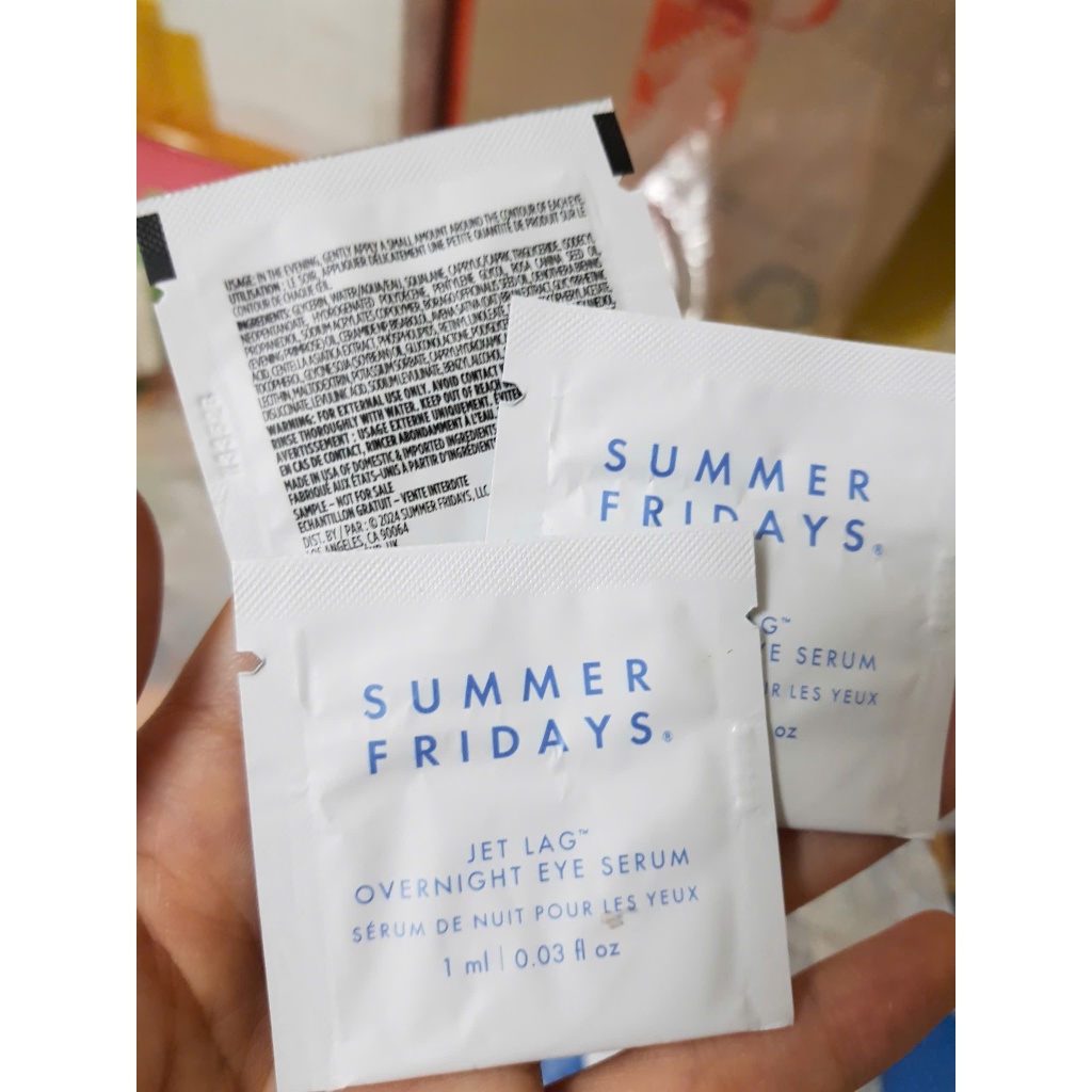 Sample erum Mắt Summer Fridays Jet Lag Overnight Giảm Quầng Thâm, Cấp Ẩm 1ml (Mẫu Thử)