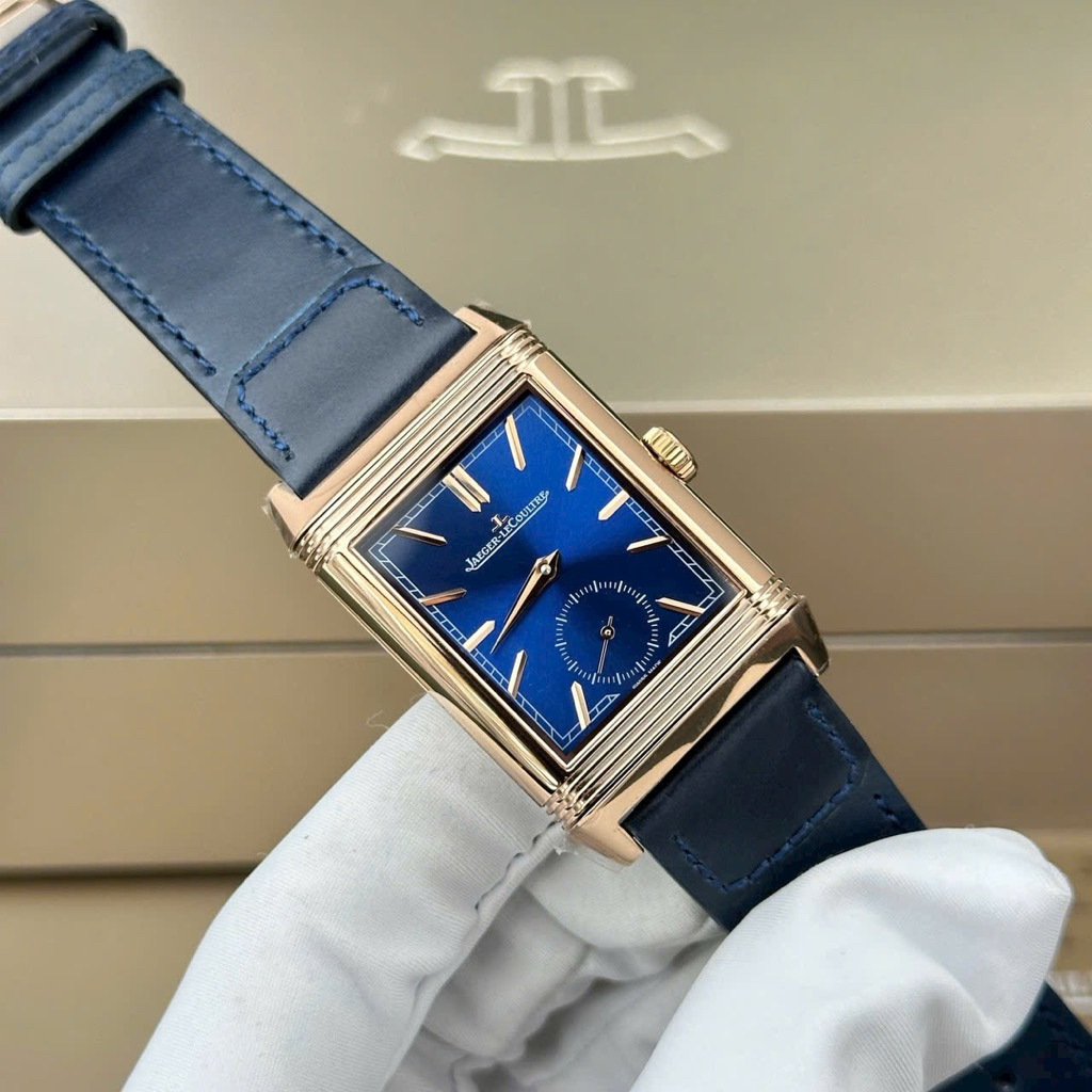 Jaeger LeCoultre Master Reverso Tribute Small Seconds— size 28.3mm x 47mm— máy cal854A— có 2 mặt số