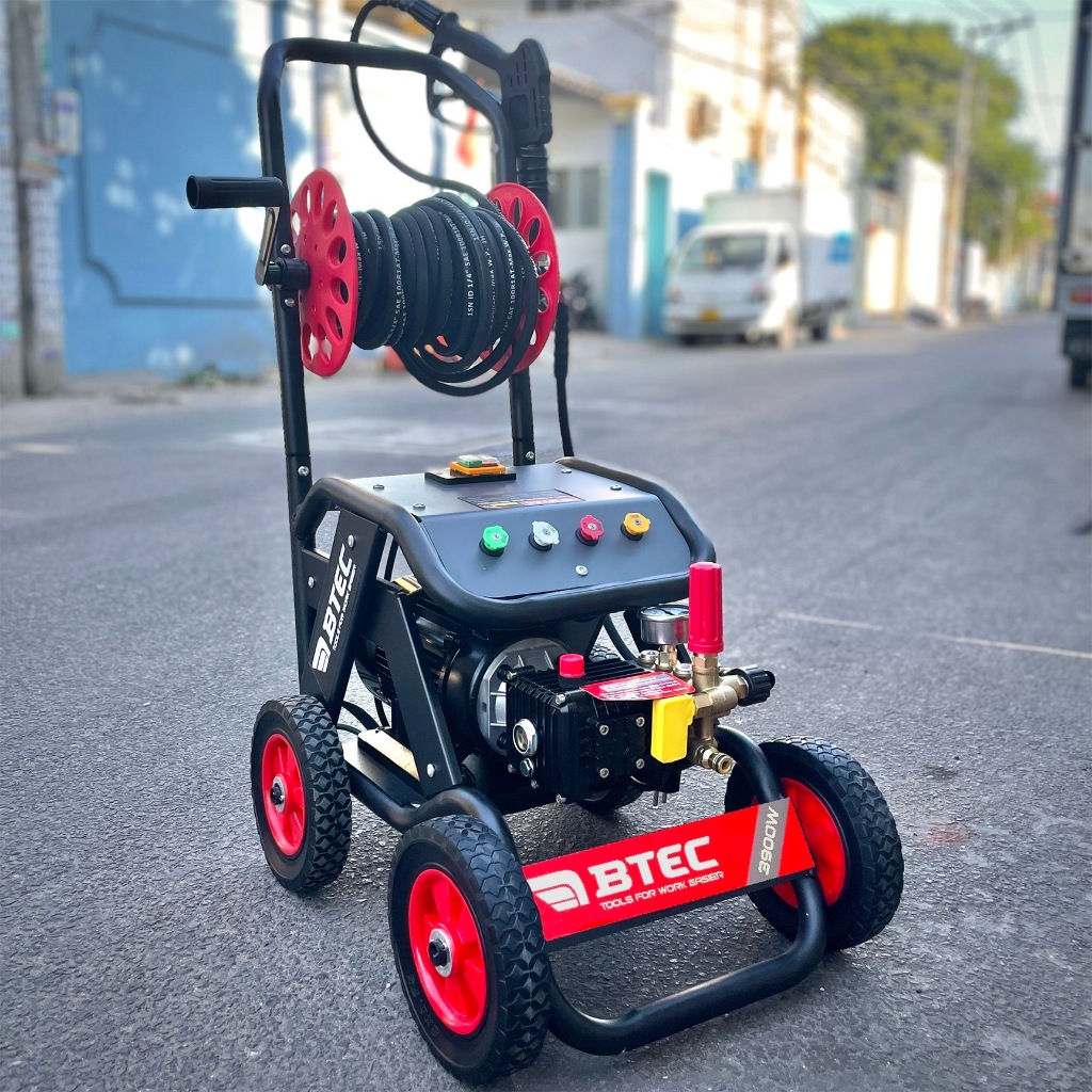 Máy rửa xe công nghiệp BT3900VS BTEC Công suất 3900w, áp lực 220 Bar Bảo hành chính hãng