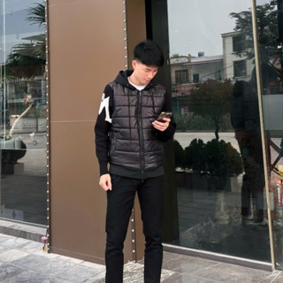  Áo Khoác Phao Mon Nam Quét Chíp Bông Hạt 4 Lớp Màu Đen Kiểu Dáng Khoác Ngoài Phối Tay Len Thời Trang Nam 