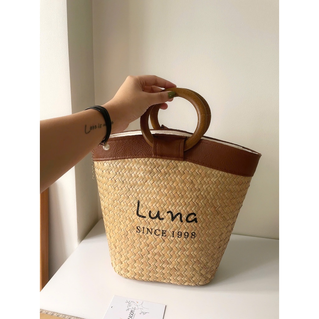 Túi Như Ý Cỏ Bàng Quai Gỗ Viền Nâu 4SEASON