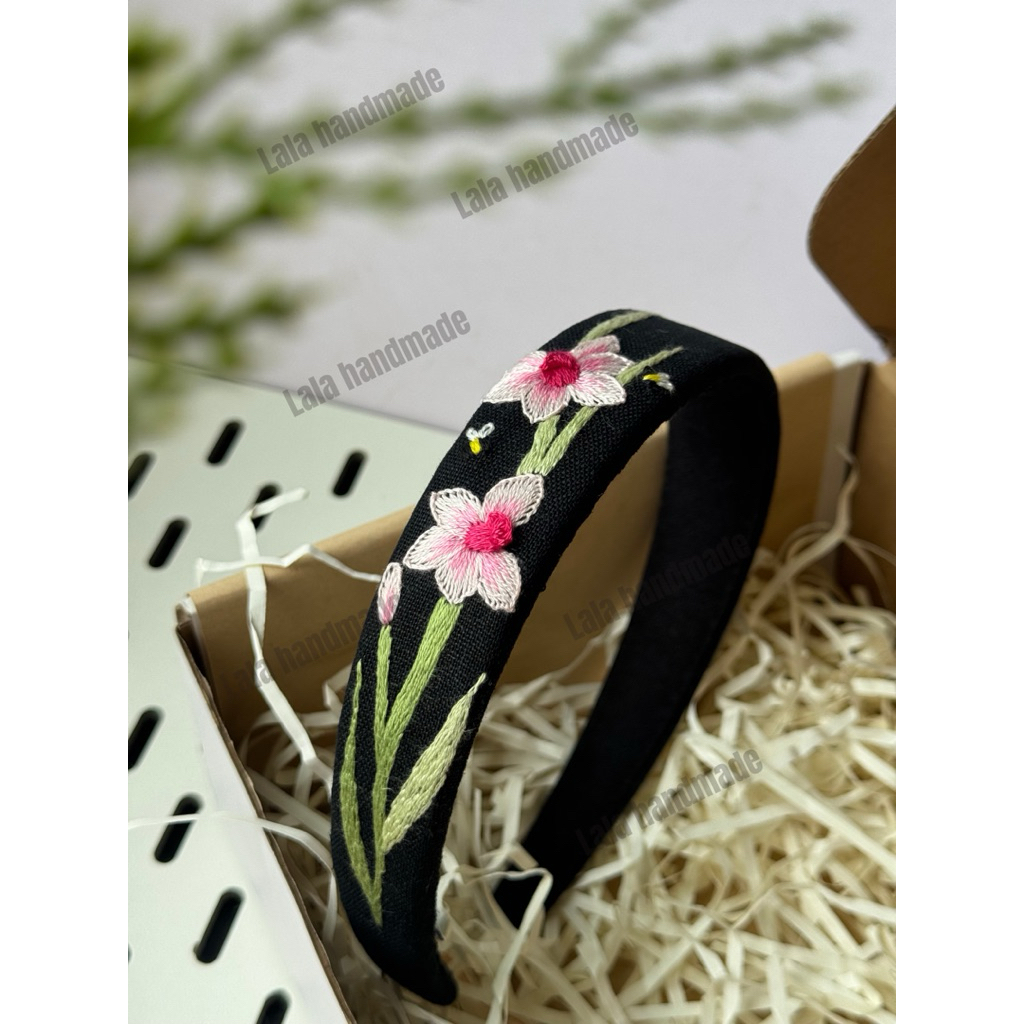 [LA25-13 đen hồng] bờm cài tóc thêu tay, băng đô thêu tay hoa thuỷ tiên cao cấp