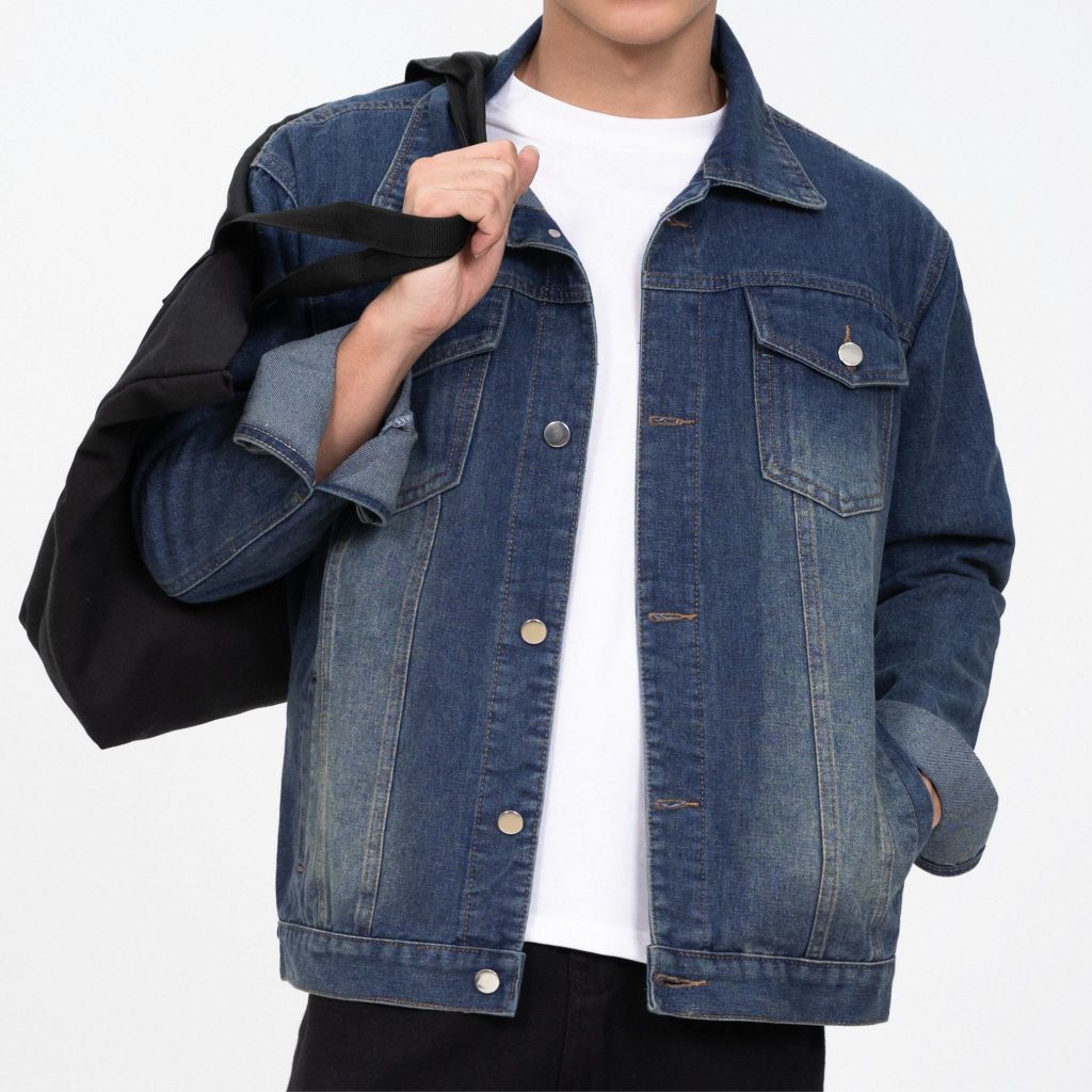 Áo khoác vải jean dày dặn LADOS-22123 kiểu dáng nam tính - Chất vải dày dặn, mềm mại, có túi trong