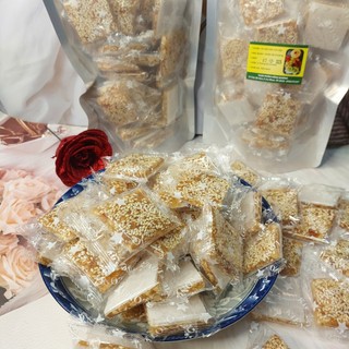 100g Kẹo Mè Xững Ép Bánh Tráng Ít ngọt ( Đặc Sản Bến Tre)