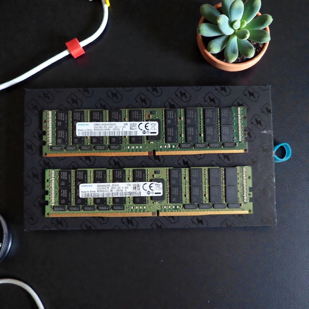 (01 cây) RAM ECC DDR4 Samsung 32GB PC4 Bus 2400 - USED