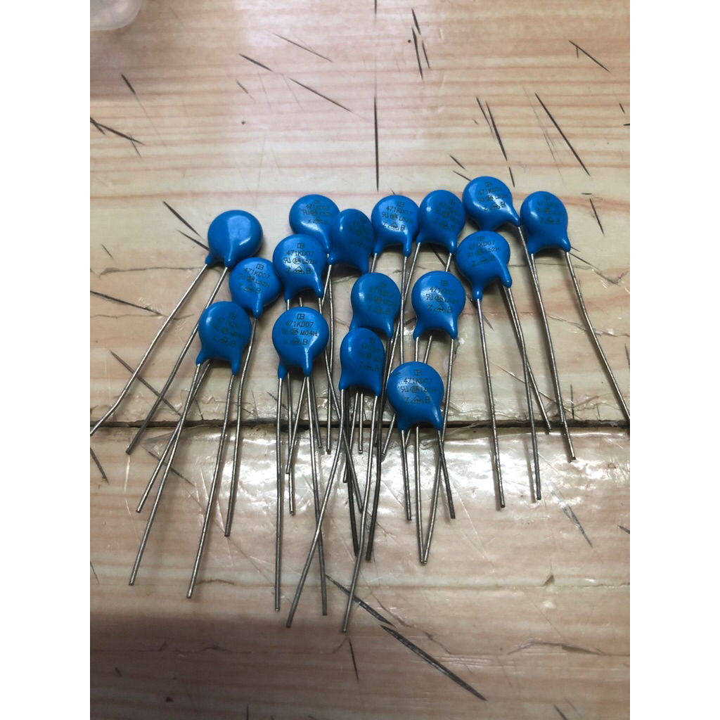 (16 con)Tụ chống sét varistor 7D471K 7D471 471KD07 471D07 tụ chống sét 471 300V AC