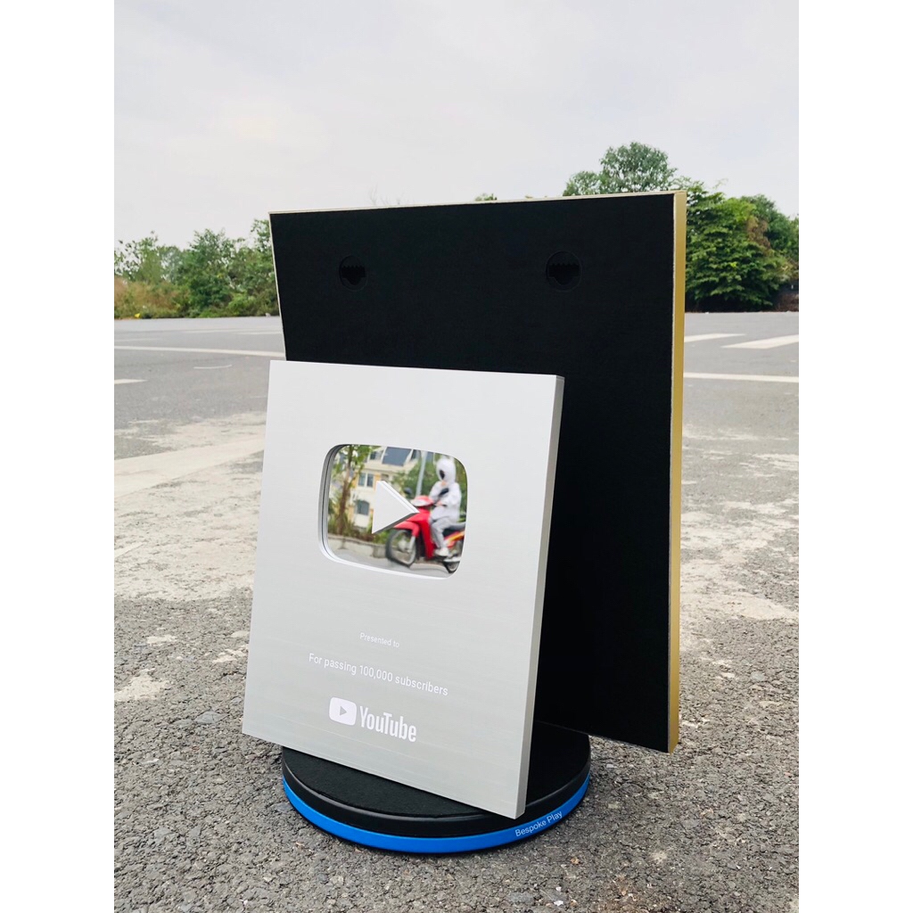 Nút Bạc, Nút Vàng youtube